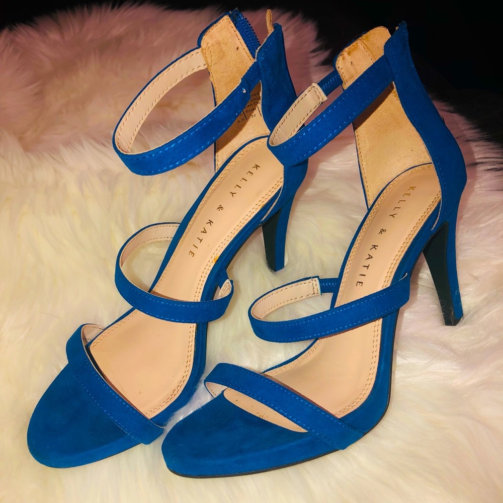 💙NEW Kelly & Katie leather cushioned chrome blue strappy heels 💙